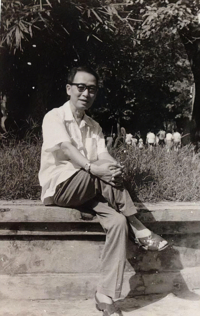 罗仁伯（资料图）