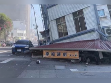 台湾连续地震后现场多图曝光！有快餐店一楼被压埋直接消失