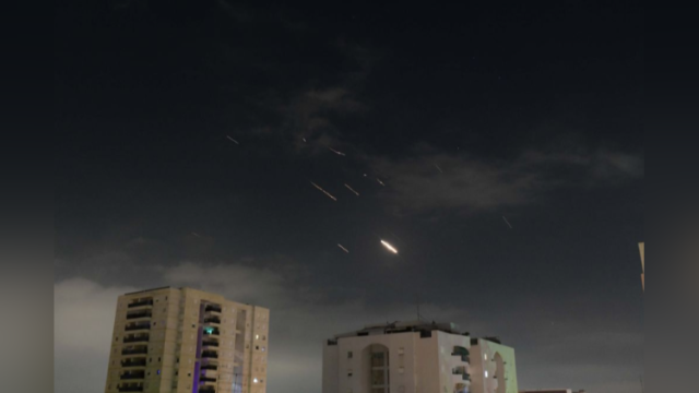 中国驻伊朗使馆提醒公民关注安全形势！以色列多地遭伊朗袭击