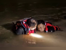 对话广东防汛现场救援人员：多次潜入浑浊河水拧紧阀门防倒灌