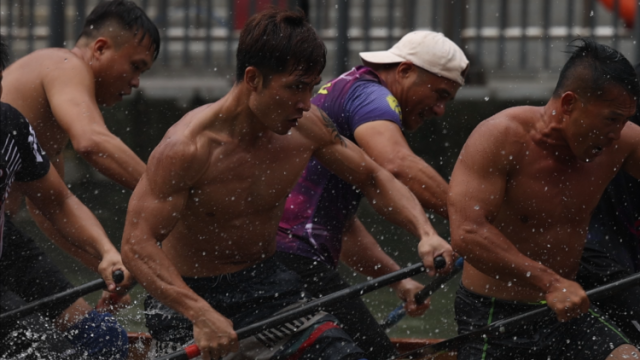 广州龙舟队赛前加练，肌肉健儿魅力爆棚，队员立夺冠flag