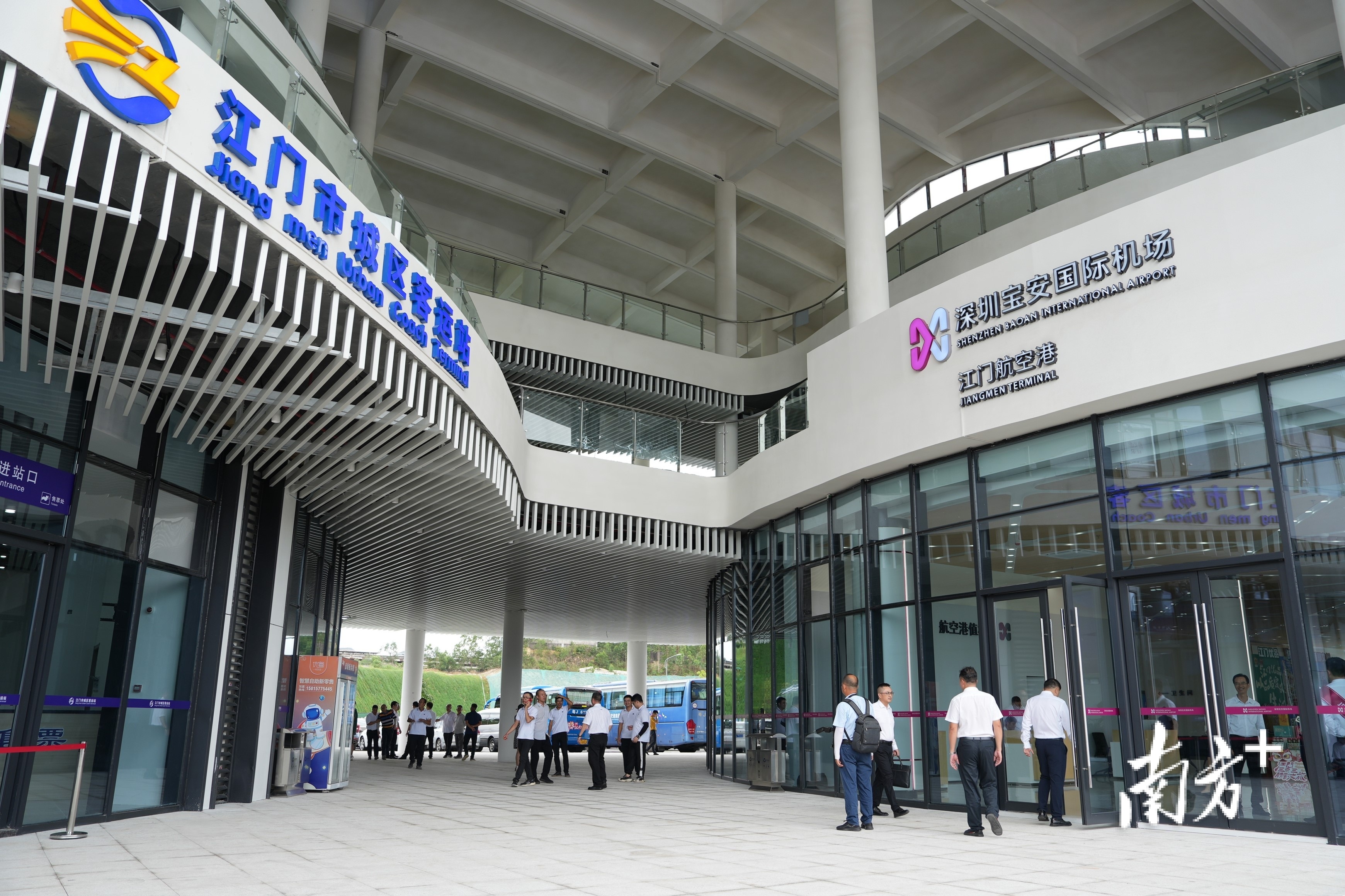 深圳机场江门航空港建成启用，深江空港快线同步开通。 南方+记者 杨兴乐 摄