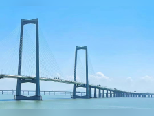 深中通道迎首个节假日出行高峰,易堵路口路段公布!交警提醒