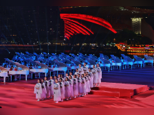 迎75周年国庆大型演出，百台钢琴广州塔下同奏，场面超震撼