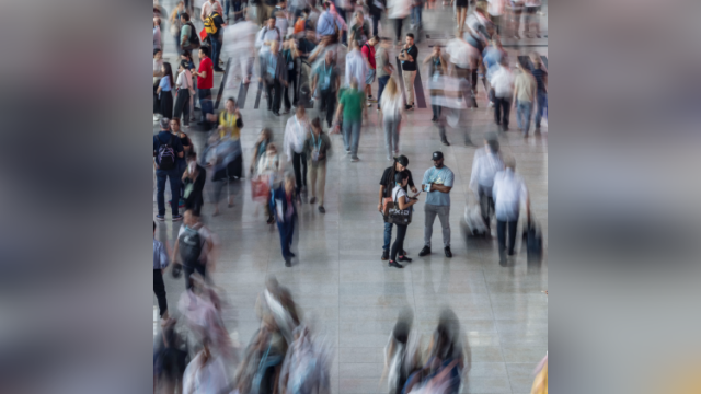 广迎万商，人潮涌动，第136届广交会第二期今日开展