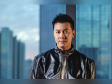 梁汉文：成为粤语歌手35年，人生就像一场闯关游戏