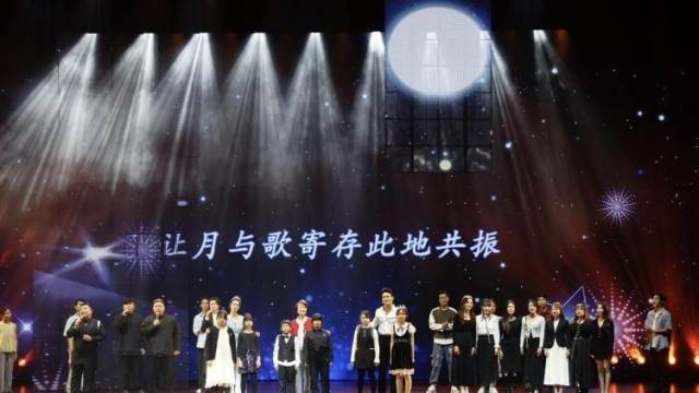 《月与歌》：大阵象粤语合唱团咏唱湾区人的粤语歌情怀
