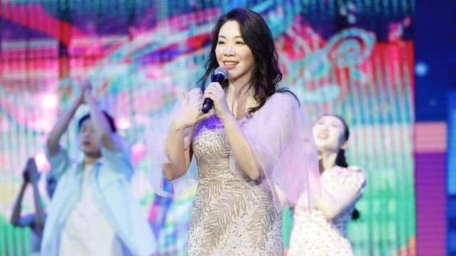 《家在湾区》：王璁用融合唱法唱出湾区新风貌