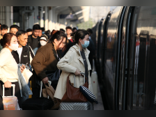 清明节前铁路大客流已现，交通部门再次呼吁：搭乘正规车辆