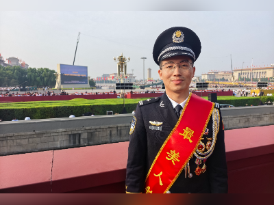 广东民警现场阅兵观礼:将在打击犯罪主战场继承先烈血性胆魄