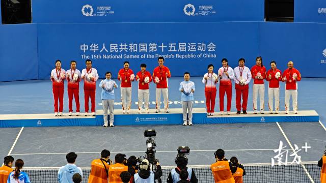 頒獎儀式。 頒獎儀式。