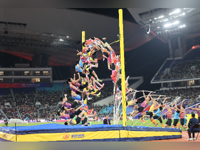 数千张十五运照片,十幅“时间合成”影像,重新定义运动之美