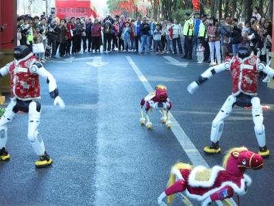 “赛博”春节的未来感，是独属于这个时代的年味儿