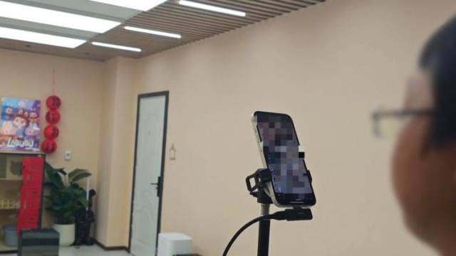 有暴力测评直播间改名，市监介入！南都记者应聘卧底后续来了