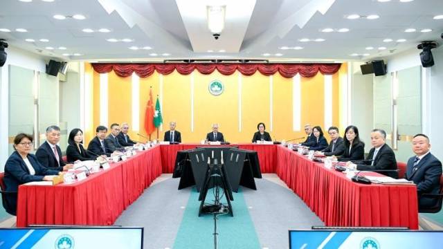 岑浩辉召开澳门“三五”规划编制工作会议，强调前瞻性科学性