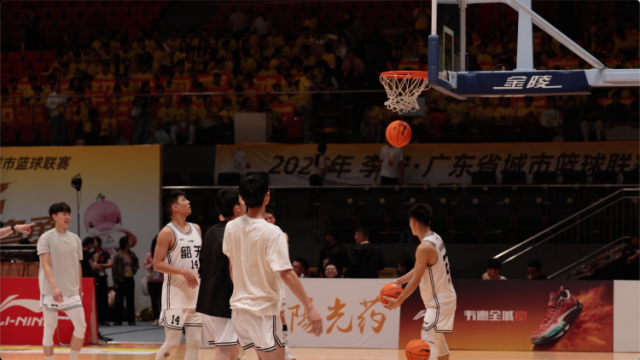 粤BA韶关队VS梅州队即将开赛：“我们不说狠话，打狠球”