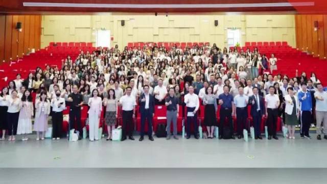 湾区外语教育论坛在深举行：共探AI时代外语教育新路径