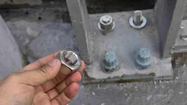 30余年建成，通车即翻车？台湾淡江大桥日前通车，争议不断