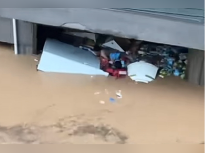 直击湖南石门两乡镇暴雨救援现场：有路桥已交通管制禁止通行