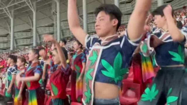 清远主场迎战揭阳，英德“红茶精灵”亮相看台加油助威