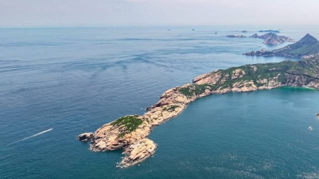 深入打好蓝天碧水净土保卫战