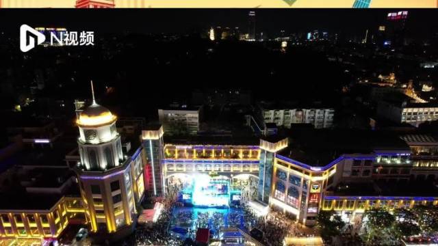 国庆期间游客感叹
:音乐带来欢乐
中山人民热情