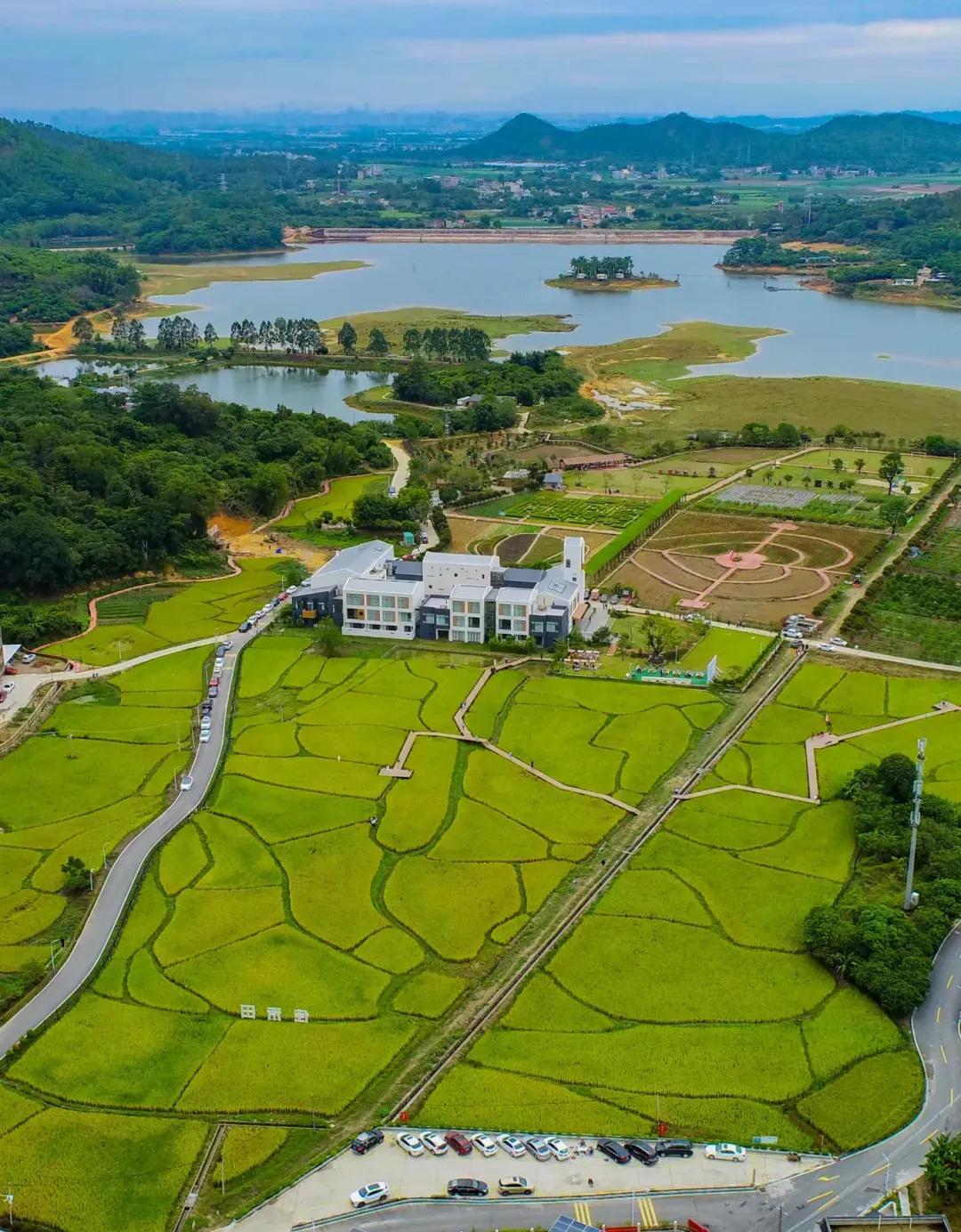 惠阳区良井镇黄洞村的寿昌湖旅游景区。
 惠阳区良井镇黄洞村的寿昌湖旅游景区。