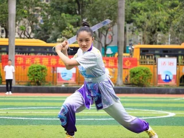 新时代好少年 | 邱子墨:下笔书锦绣,提刀破长空,文武双修