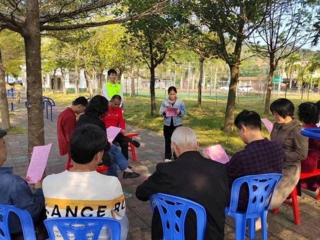 和平镇练岗村开展“村规民约我践行 移风易俗树新风”文明实践活动