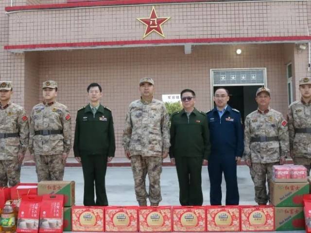 汕头警备区领导到潮阳尖山哨所走访慰问