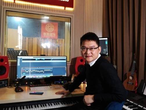 童谣十年撷英 | 曾辉彬:童谣新声,唱响客家乡韵