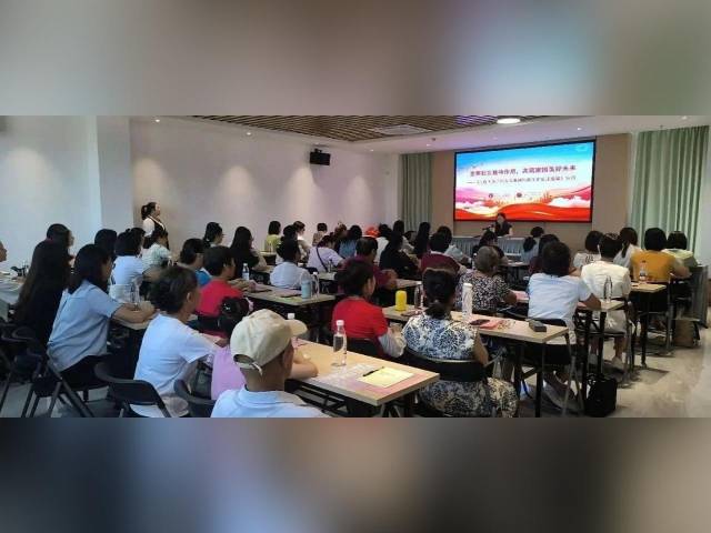 凝聚“她”力量 暖“新”更暖心——清远市多措并举关爱服务“三新”领域妇女群众