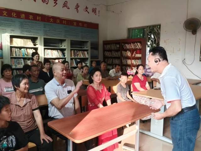 “乡村艺先生”助力“百千万” 粤曲课堂点亮乡村文化