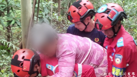 河源龙川：台风来临前老人不慎走失，干群合力成功搜救