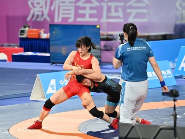茂名骄傲！高州摔跤女将梁虹全运会夺银