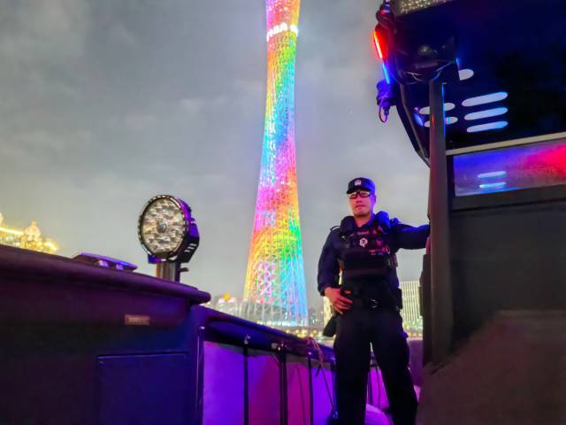 科技赋能安保！广州水警新型水际战术背心筑牢十五运会水域安全防线