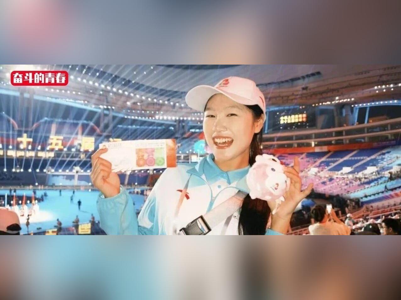 一个动作,让这个广州“小海豚”被全网点赞!