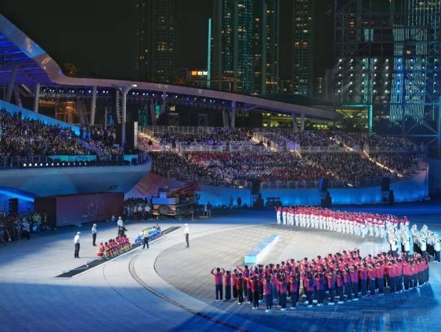 绳聚湾区心，力展广东魂！百县拔河决赛燃动十五运会闭幕式暖场环节