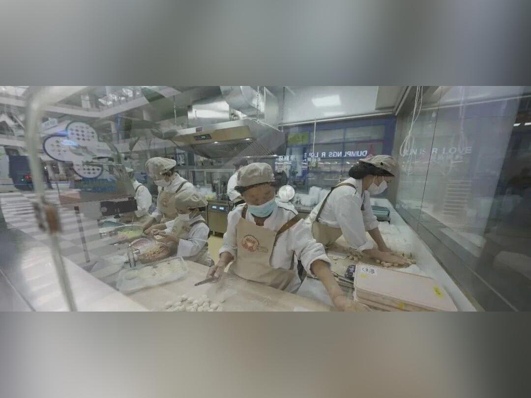 这家开在医院里的饺子店,广受好评......