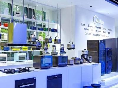 爆款“广东造”：“AI时代的新广货”全球进击