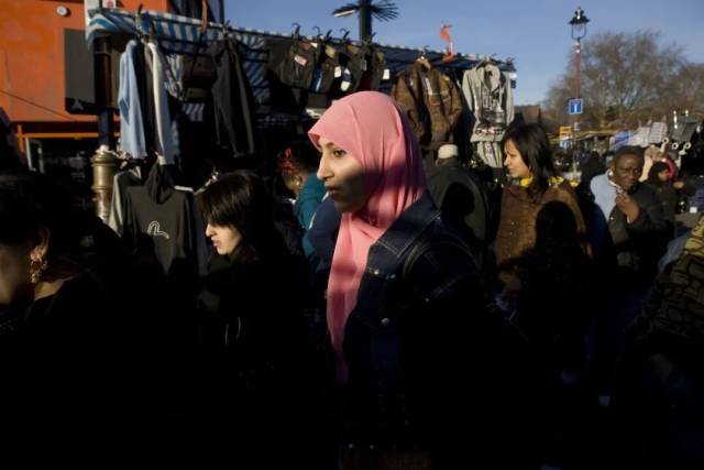 ▲伦敦一处喧闹的市集 图/视觉中国