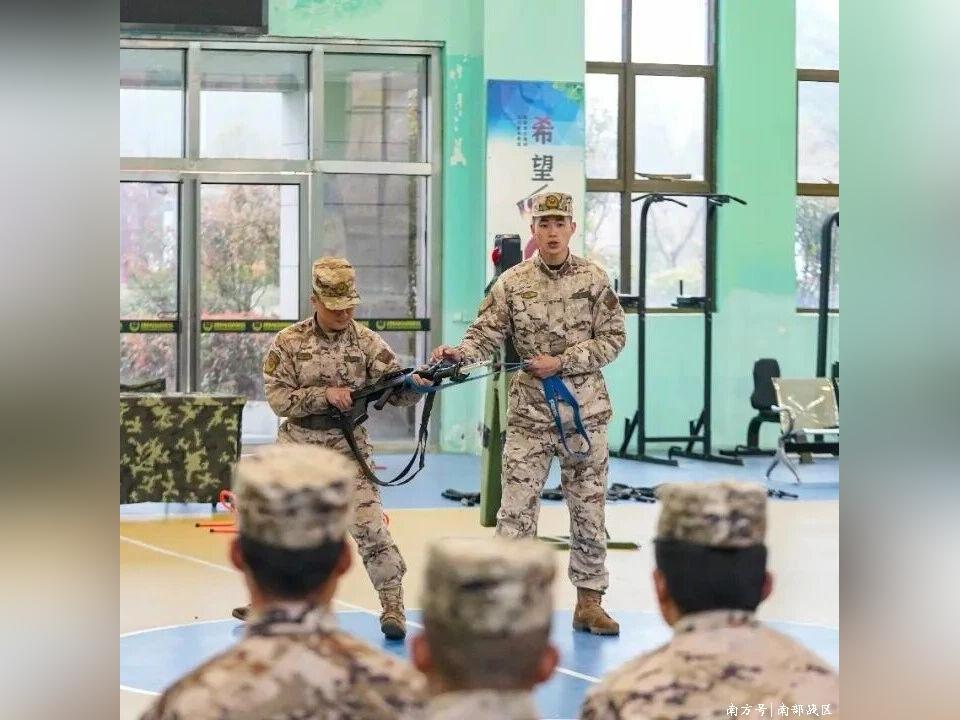 “点单式”送教 “精准化”提能