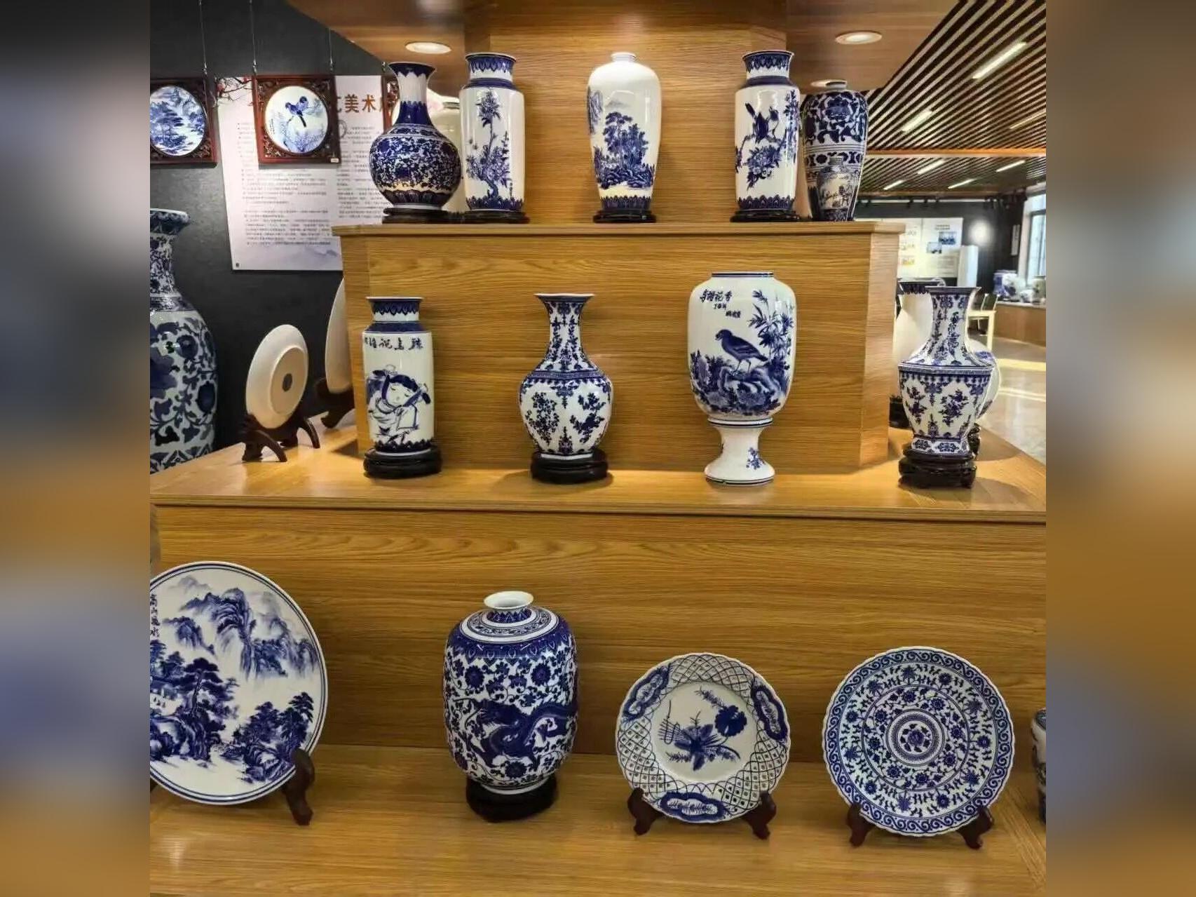 【广货行天下】融岭南文脉 拓海外市场——省大埔所让大埔青花瓷焕新彩