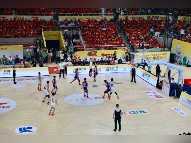 南方网评:粤BA赛场如“姜撞奶”:滚烫拼搏激荡岭南烟火