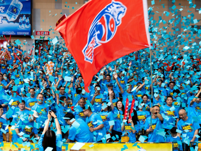 东莞大胜！梅州球迷喊话：粤BA丢的分，粤超赢回来！