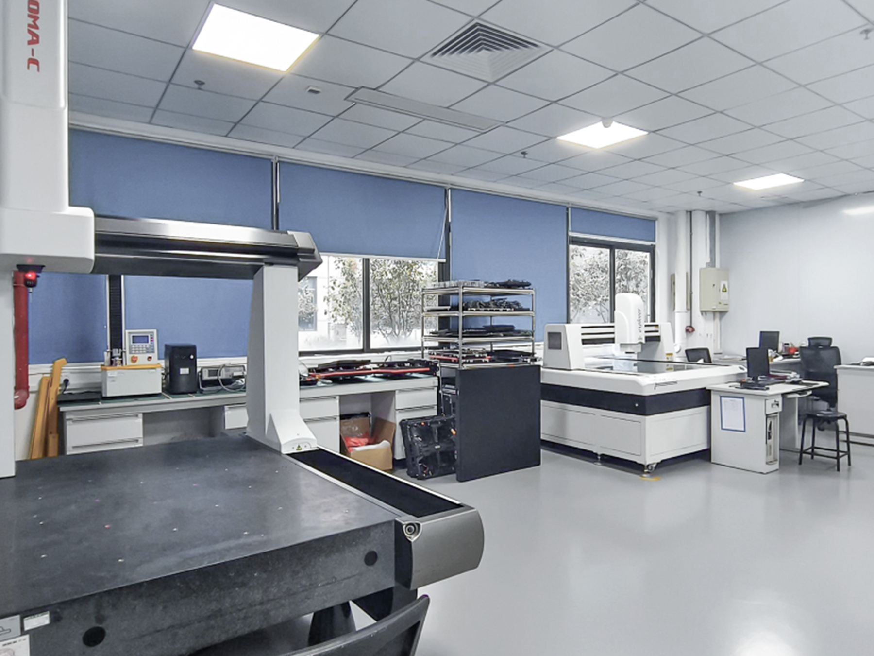 迈锐光电实验室实景。