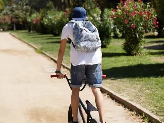 注意 | 12岁男孩“蛋疼”忍了一夜，险些酿成大祸！家长务必重视“黄金6小时”→