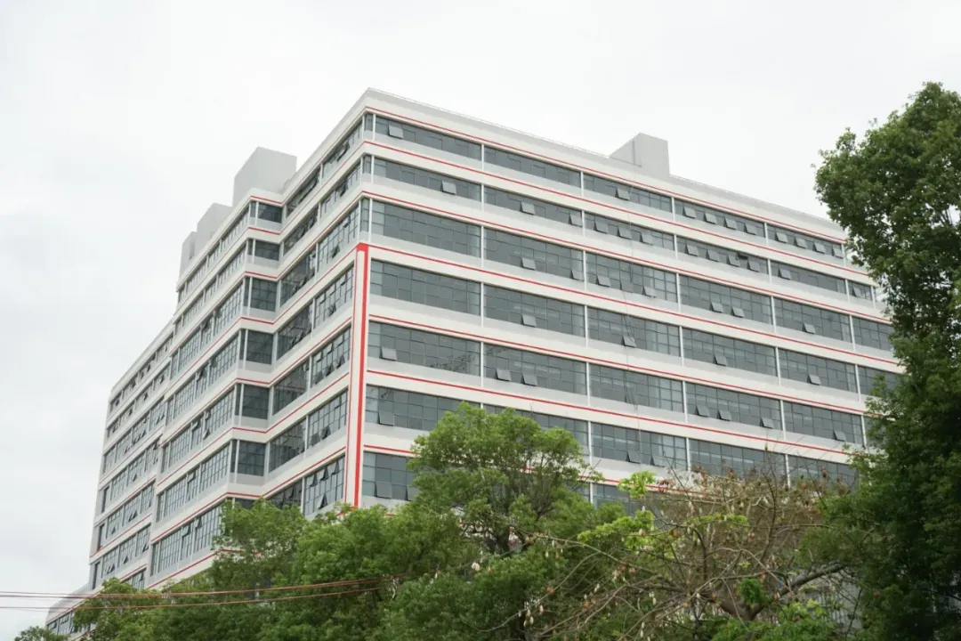 东莞市艾尔玛智能表面研发生产项目基本完工
东莞市艾尔玛智能表面研发生产项目基本完工