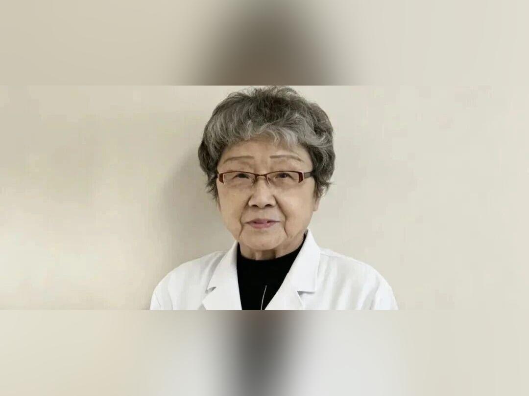 81岁中医奶奶,精气神远超年轻人!她这5个“不费力”养生法,直接抄
