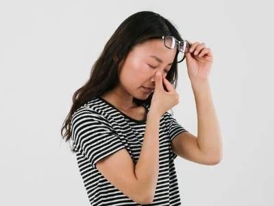 千万不要大意！早上起床“眼屎”增多，当心是这些眼病！